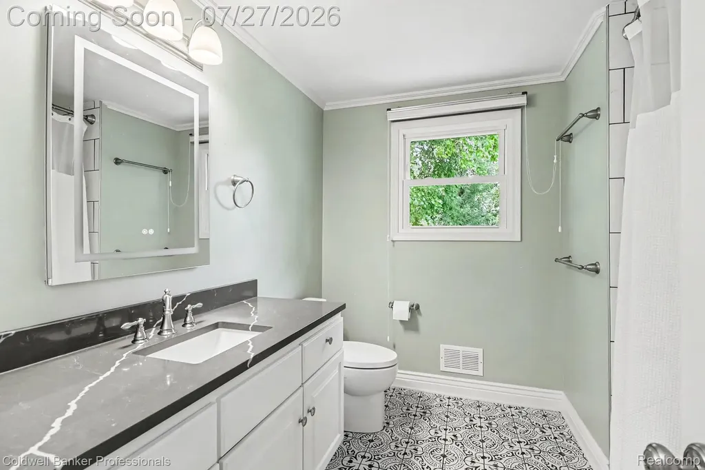 4235 Claire Court West Bloomfield Charter Township MI 48323