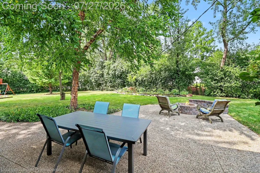 4235 Claire Court West Bloomfield Charter Township MI 48323