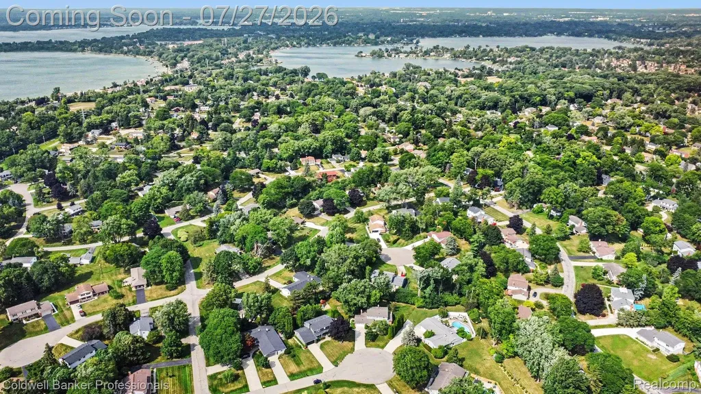4235 Claire Court West Bloomfield Charter Township MI 48323