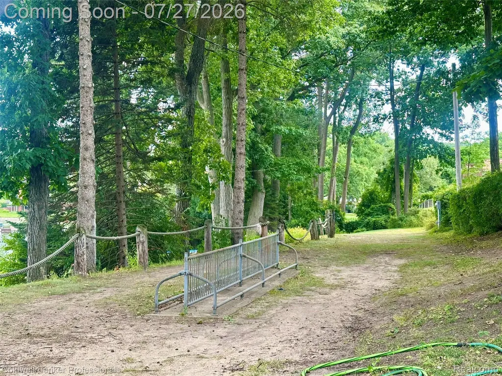 4235 Claire Court West Bloomfield Charter Township MI 48323