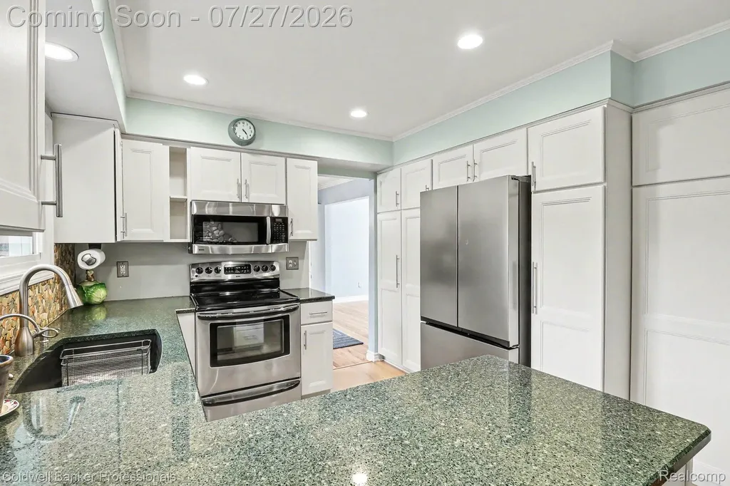 4235 Claire Court West Bloomfield Charter Township MI 48323