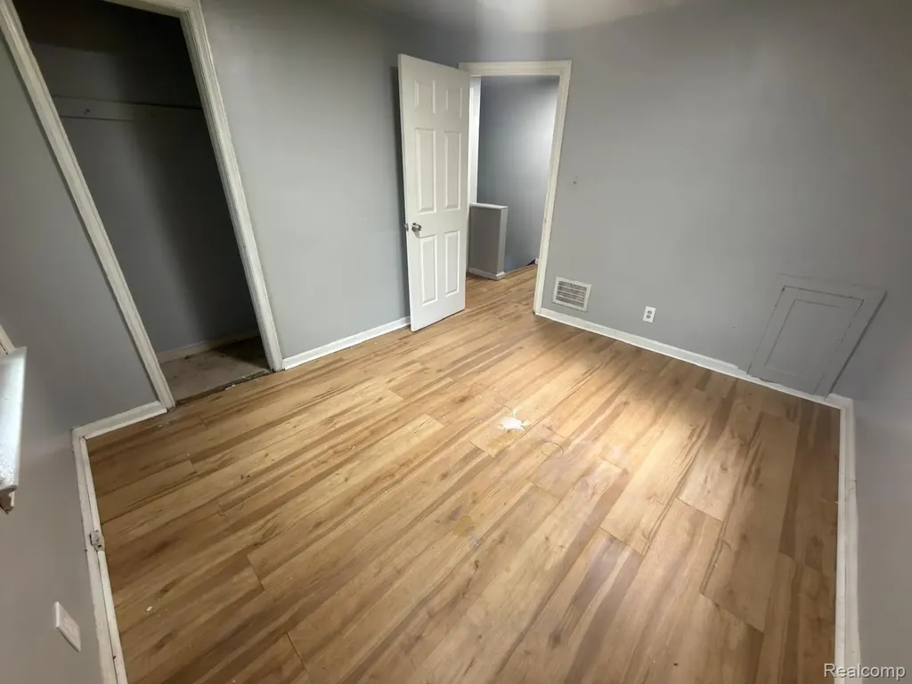 8837 Evergreen Avenue Detroit City MI 48228