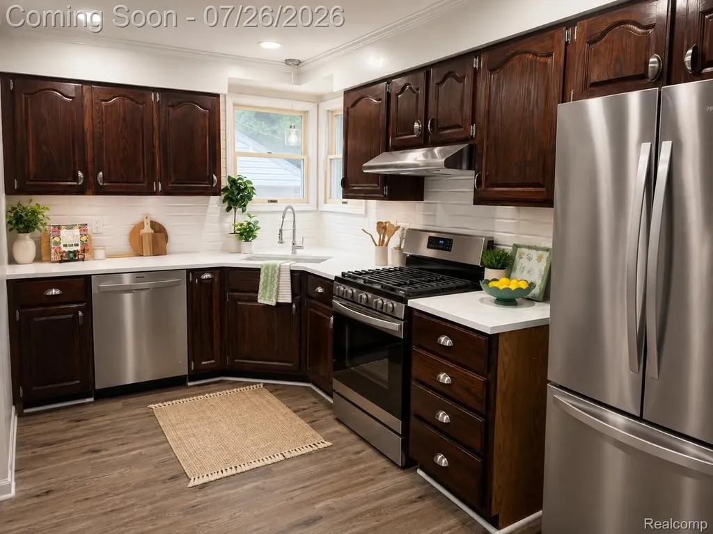 8283 W Parkway Street Redford Charter Township MI 48239