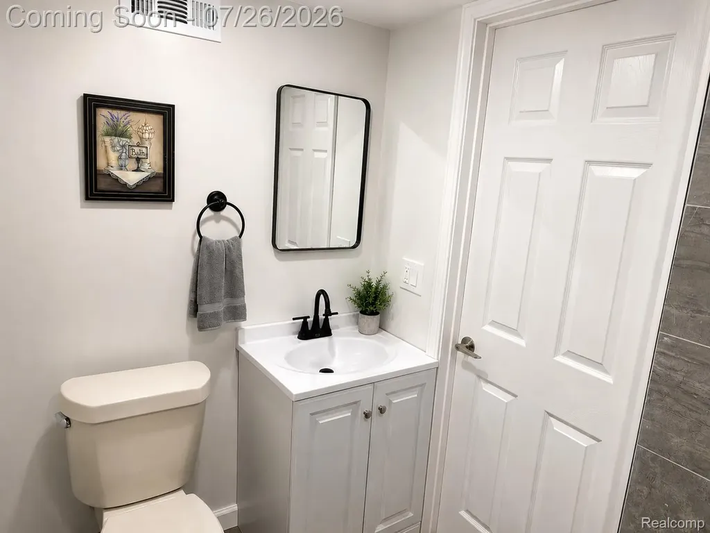 8283 W Parkway Street Redford Charter Township MI 48239