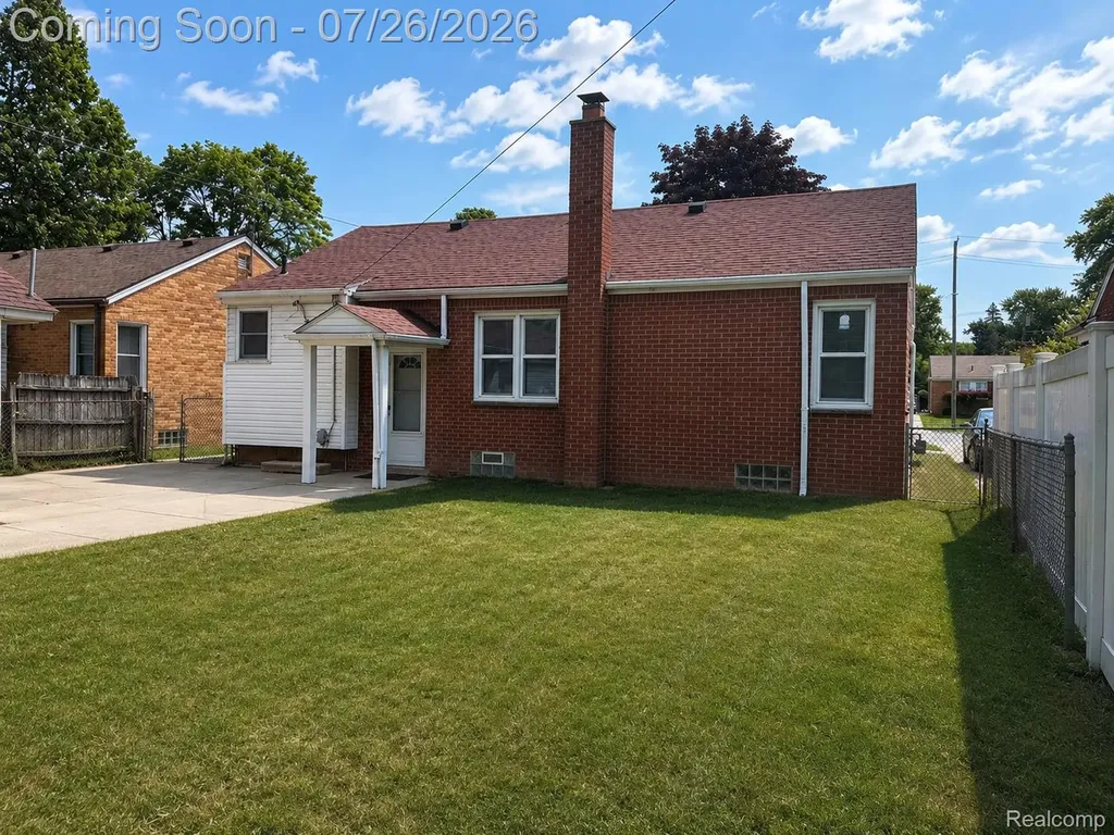 8283 W Parkway Street Redford Charter Township MI 48239