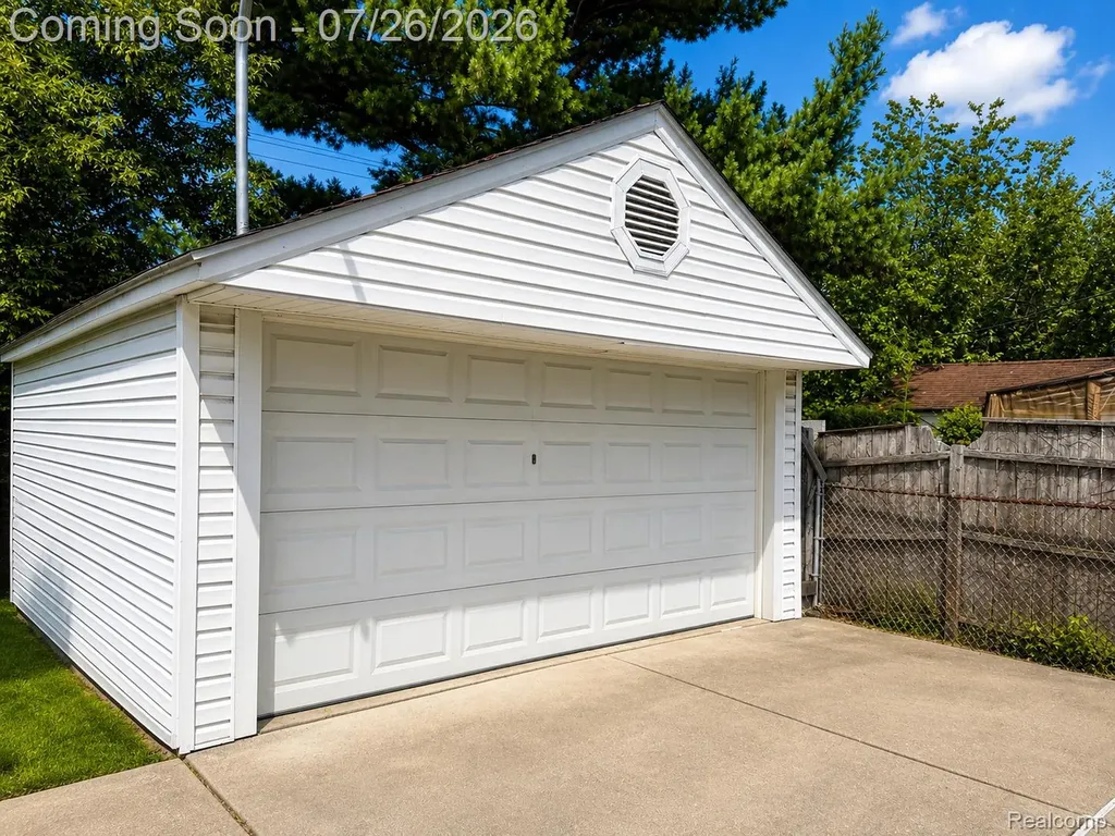 8283 W Parkway Street Redford Charter Township MI 48239