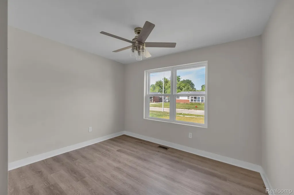 6653 Niagara Street Romulus City MI 48174