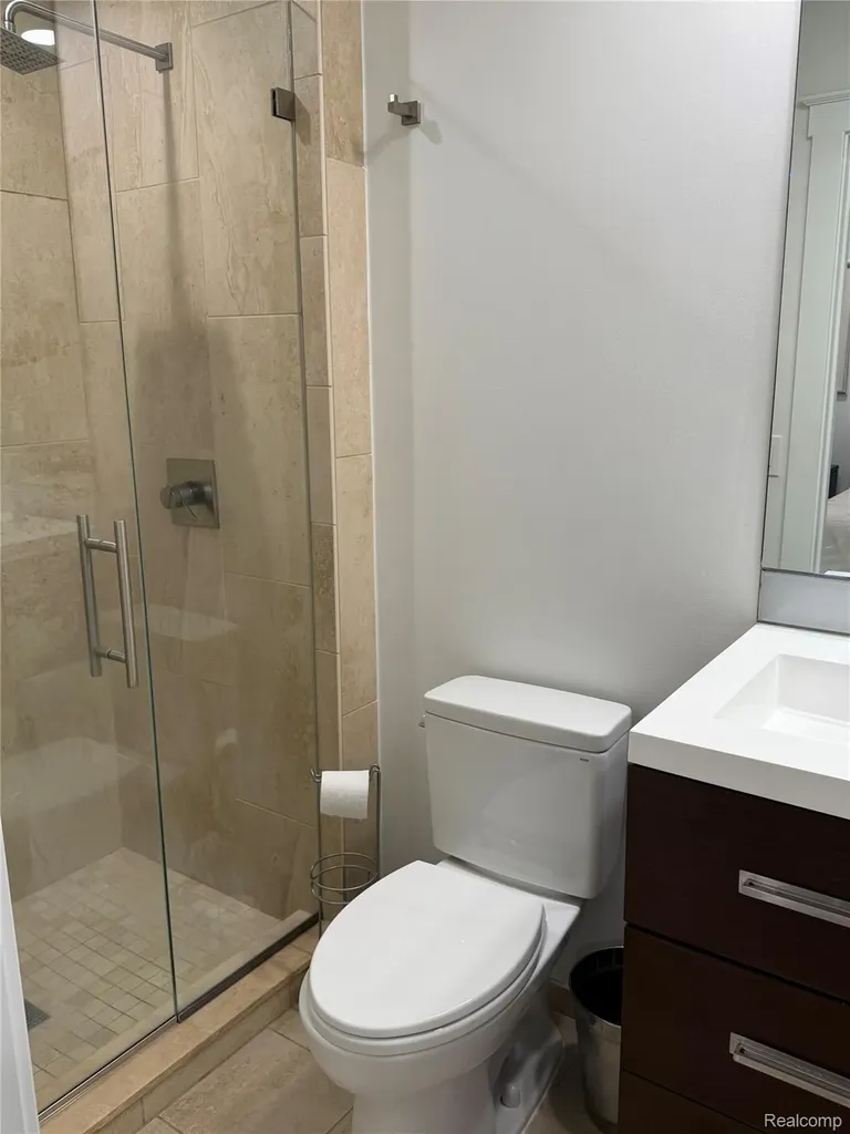 1879 Rustic Lane Keego Harbor City MI 48320