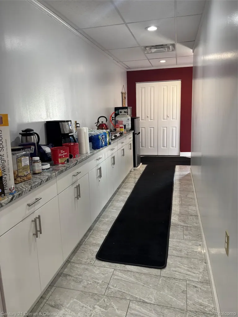 10218 W Warren Avenue N Dearborn City MI 48126