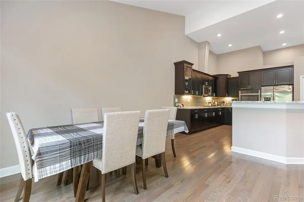 7512 Berry Wood Lane West Bloomfield Charter Township MI 48322