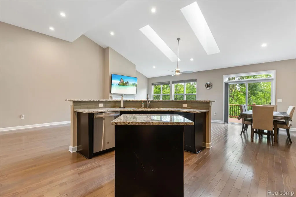 7512 Berry Wood Lane West Bloomfield Charter Township MI 48322