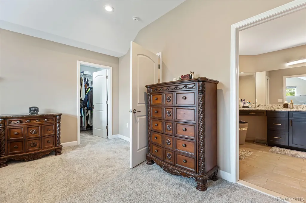 7512 Berry Wood Lane West Bloomfield Charter Township MI 48322