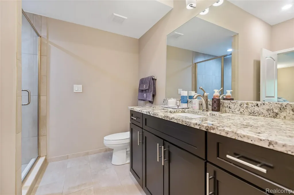 7512 Berry Wood Lane West Bloomfield Charter Township MI 48322