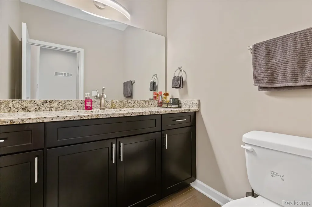 7512 Berry Wood Lane West Bloomfield Charter Township MI 48322
