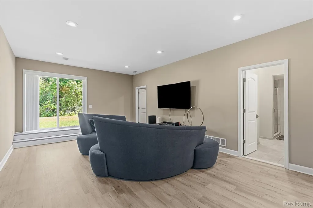 7512 Berry Wood Lane West Bloomfield Charter Township MI 48322
