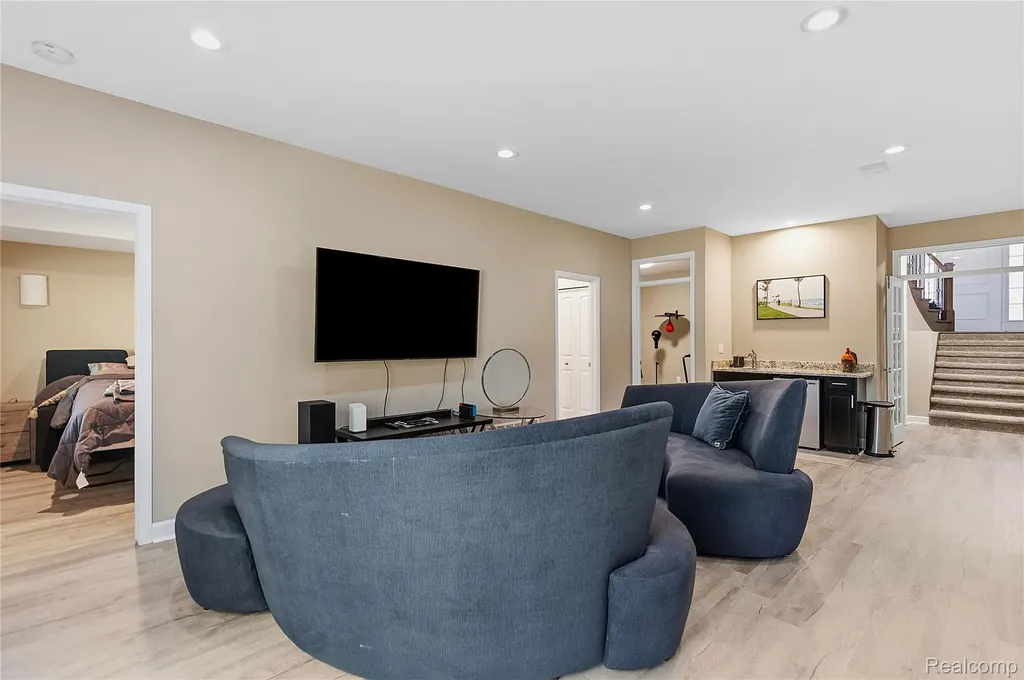 7512 Berry Wood Lane West Bloomfield Charter Township MI 48322