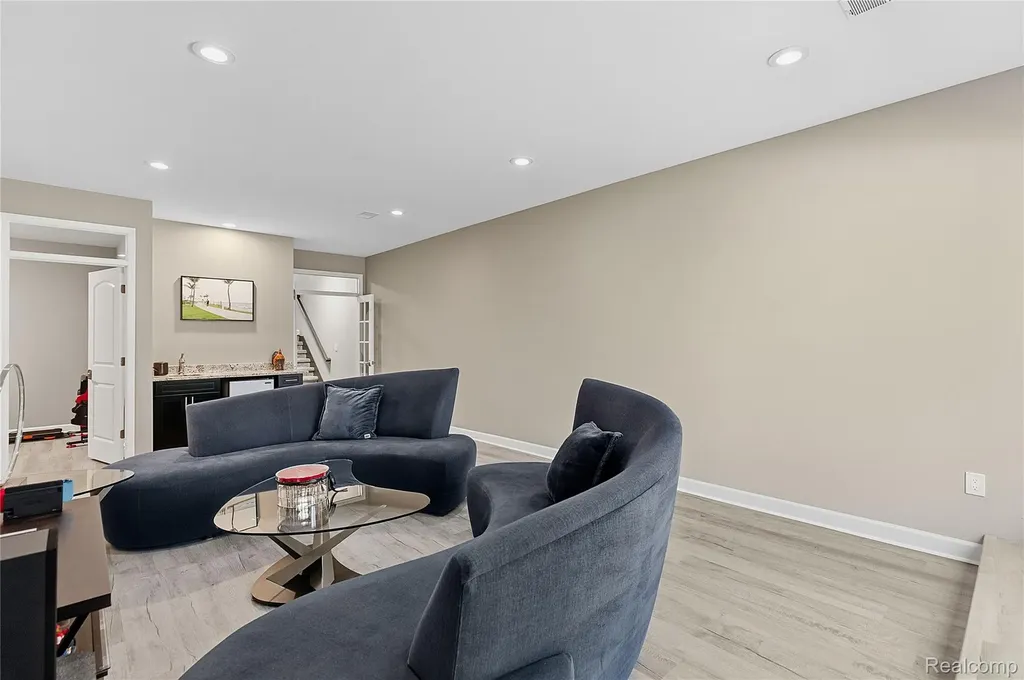 7512 Berry Wood Lane West Bloomfield Charter Township MI 48322