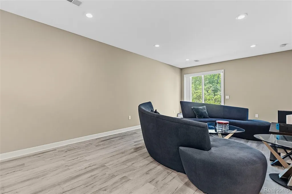 7512 Berry Wood Lane West Bloomfield Charter Township MI 48322