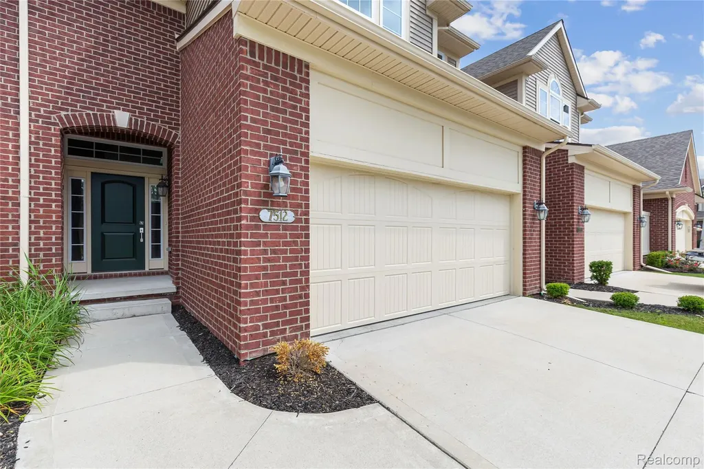7512 Berry Wood Lane West Bloomfield Charter Township MI 48322