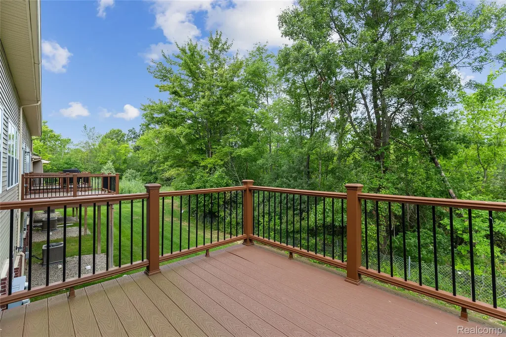 7512 Berry Wood Lane West Bloomfield Charter Township MI 48322