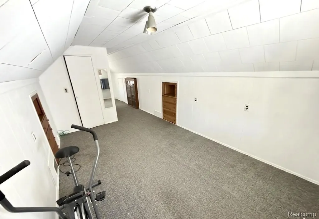 14257 Mulberry Street Southgate City MI 48195