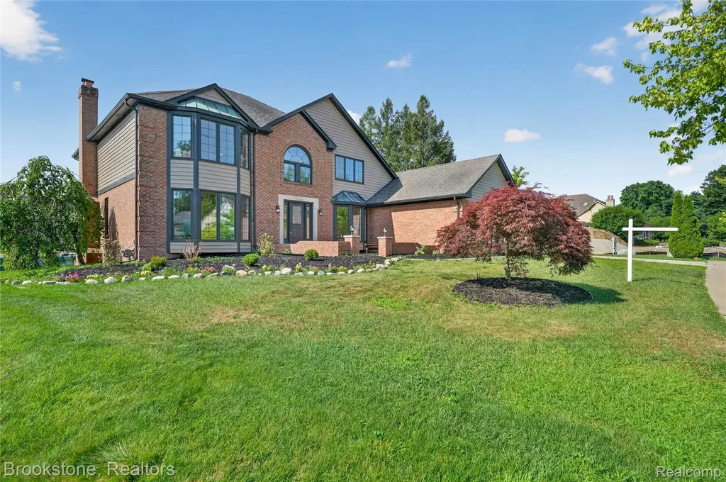 8828 Grace Street Shelby Charter Township MI 48317