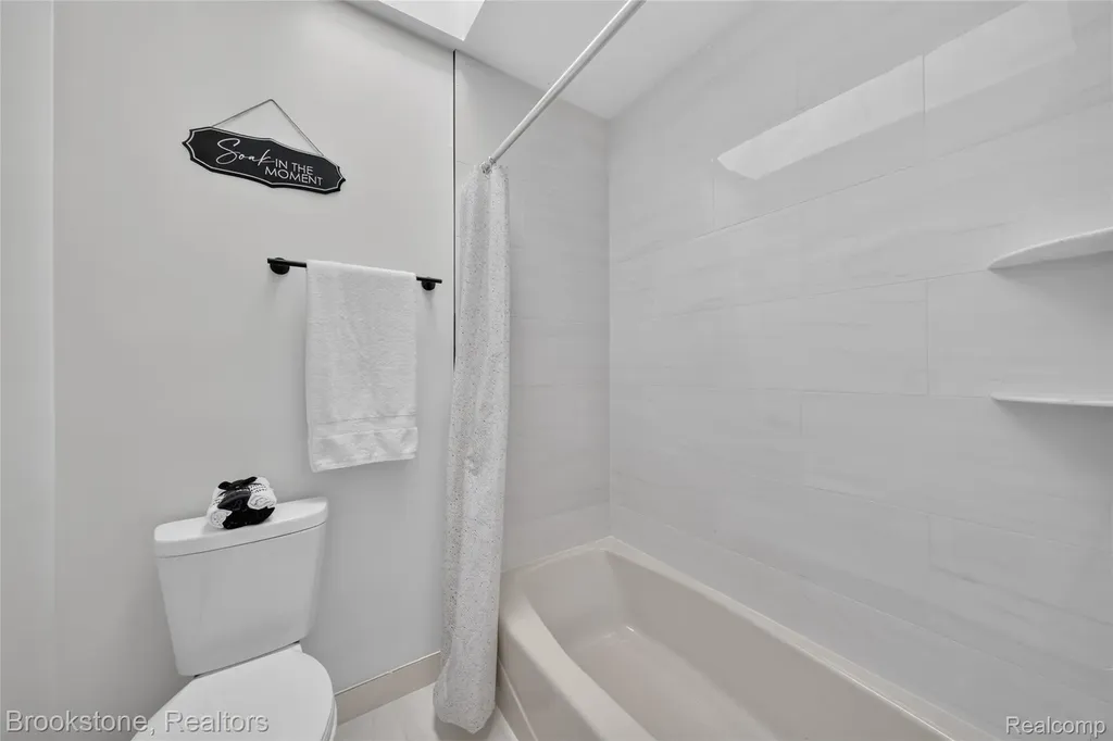 8828 Grace Street Shelby Charter Township MI 48317