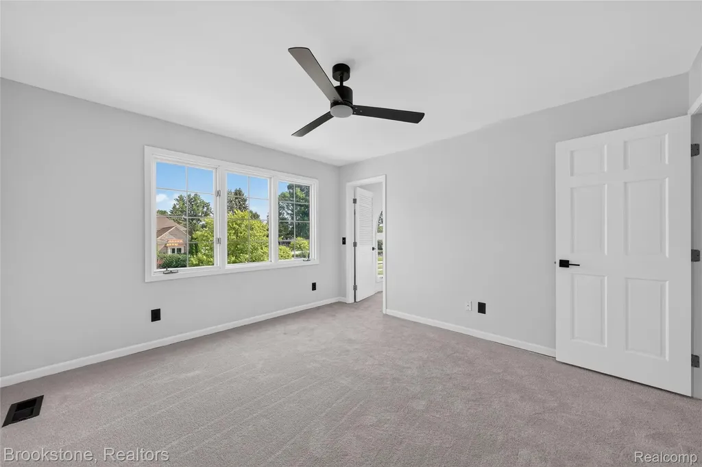 8828 Grace Street Shelby Charter Township MI 48317
