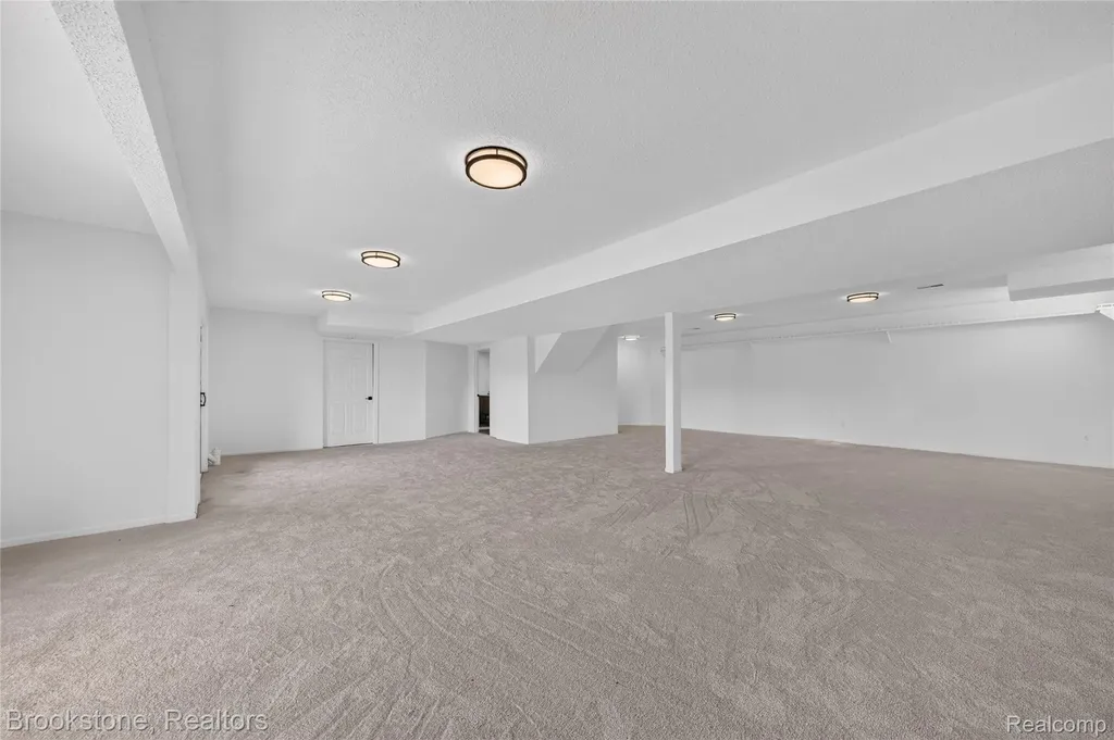 8828 Grace Street Shelby Charter Township MI 48317