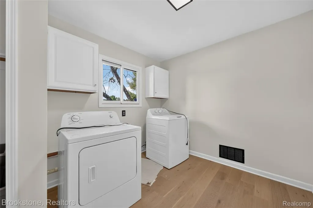 8828 Grace Street Shelby Charter Township MI 48317
