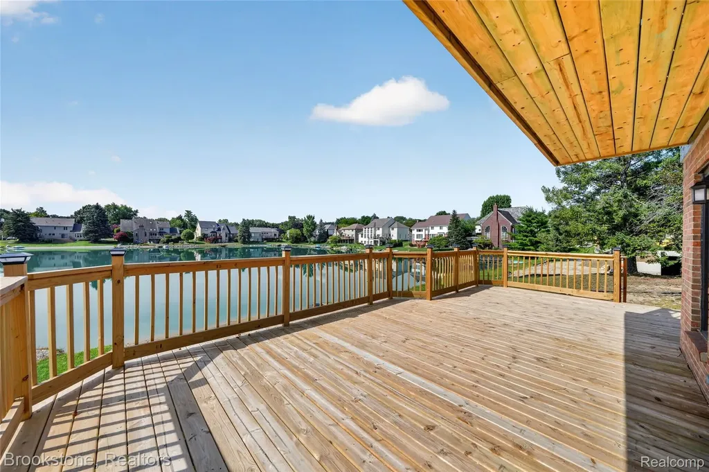 8828 Grace Street Shelby Charter Township MI 48317