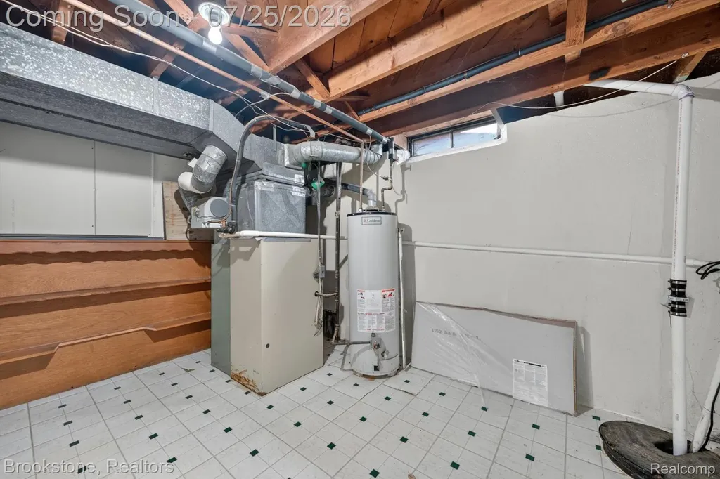 4940 Stanley Avenue Warren City MI 48092