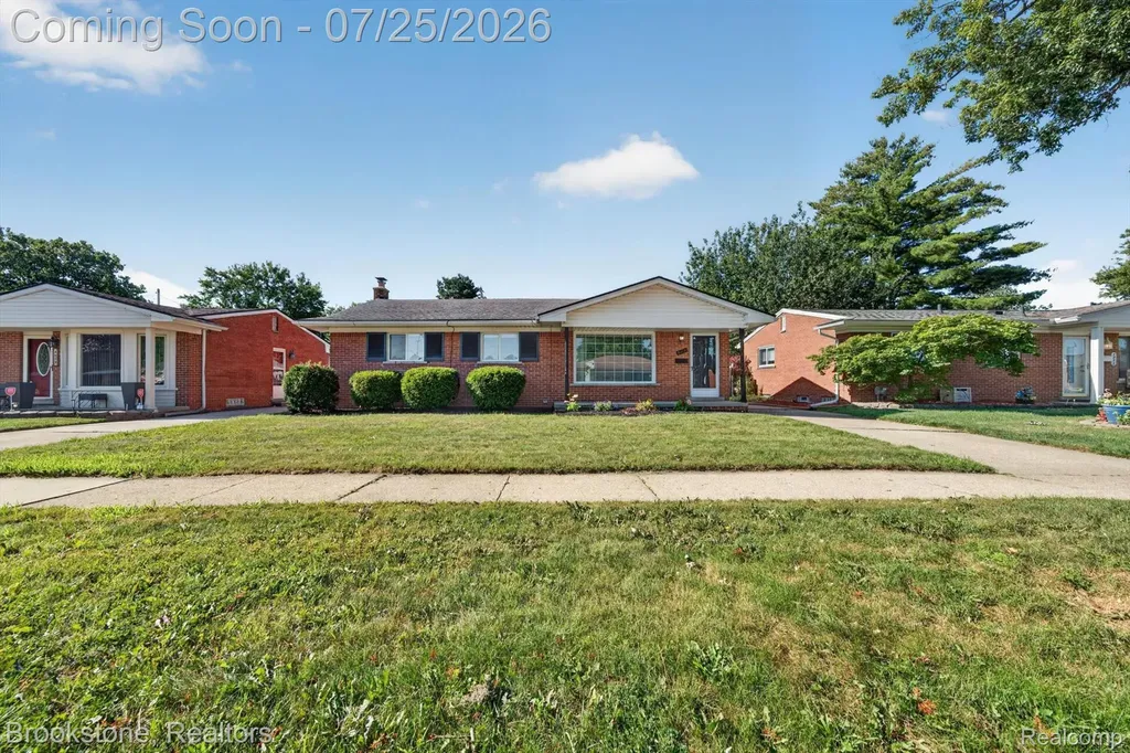 4940 Stanley Avenue Warren City MI 48092