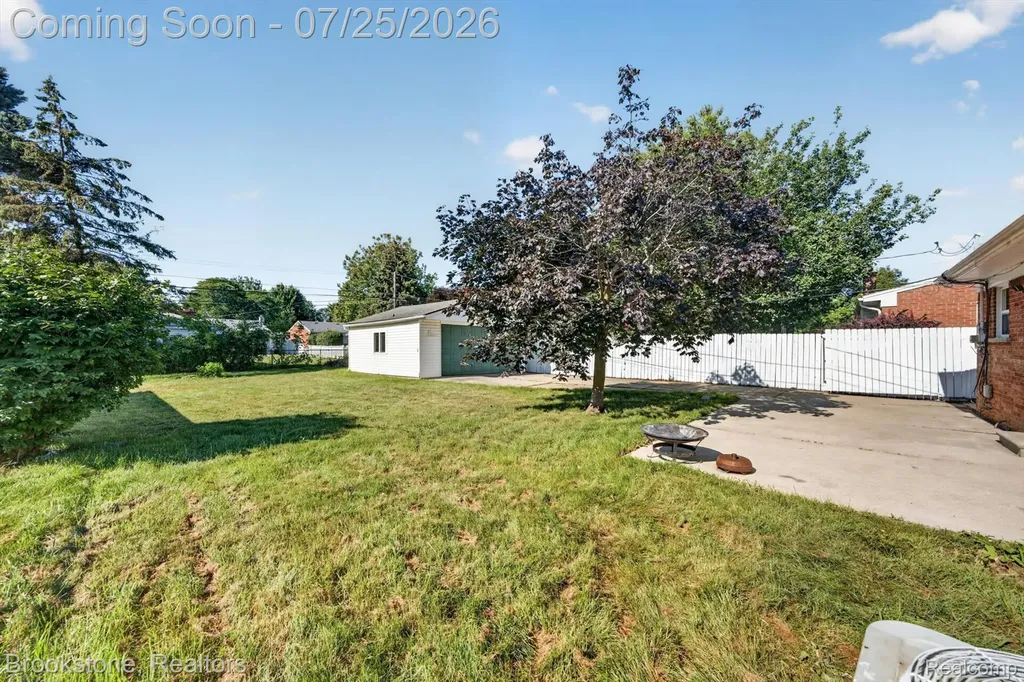 4940 Stanley Avenue Warren City MI 48092