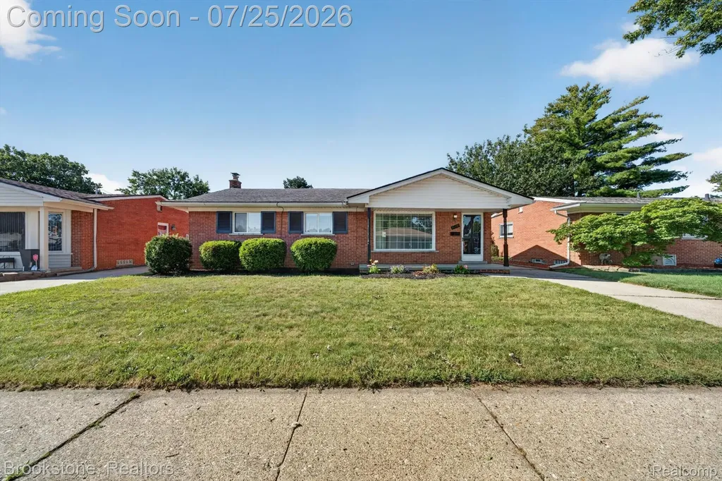 4940 Stanley Avenue Warren City MI 48092