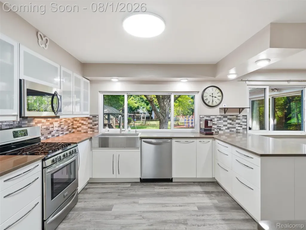 2921 Baylis Drive Ann Arbor City MI 48108