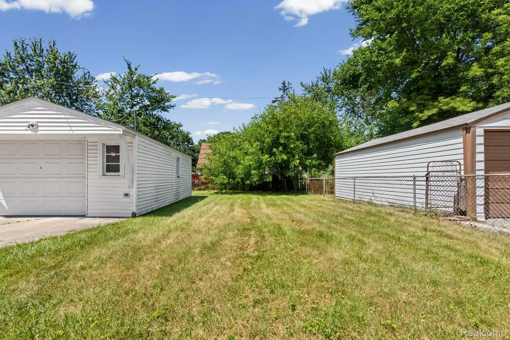 3035 Wolcott Street Ferndale City MI 48220