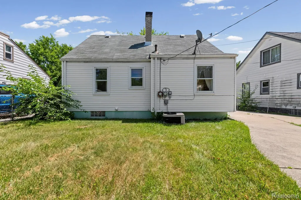 3035 Wolcott Street Ferndale City MI 48220