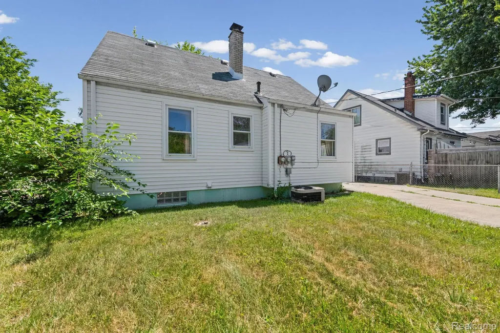 3035 Wolcott Street Ferndale City MI 48220