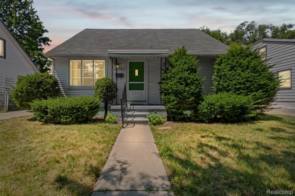 3035 Wolcott Street Ferndale City MI 48220