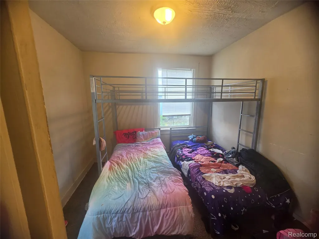 17129 Westphalia Street Detroit City MI 48205