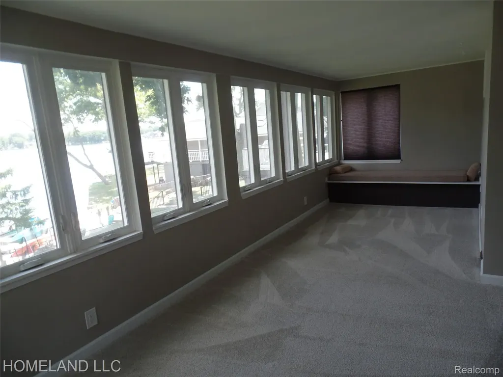 4039 Lotus Drive Waterford Charter Township MI 48329