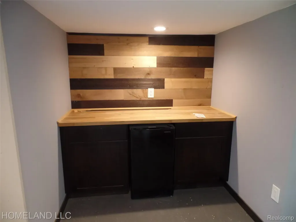 4039 Lotus Drive Waterford Charter Township MI 48329