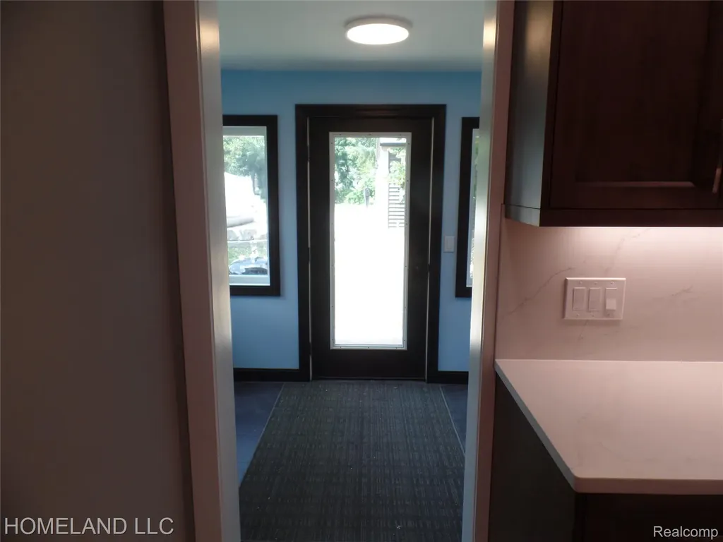4039 Lotus Drive Waterford Charter Township MI 48329