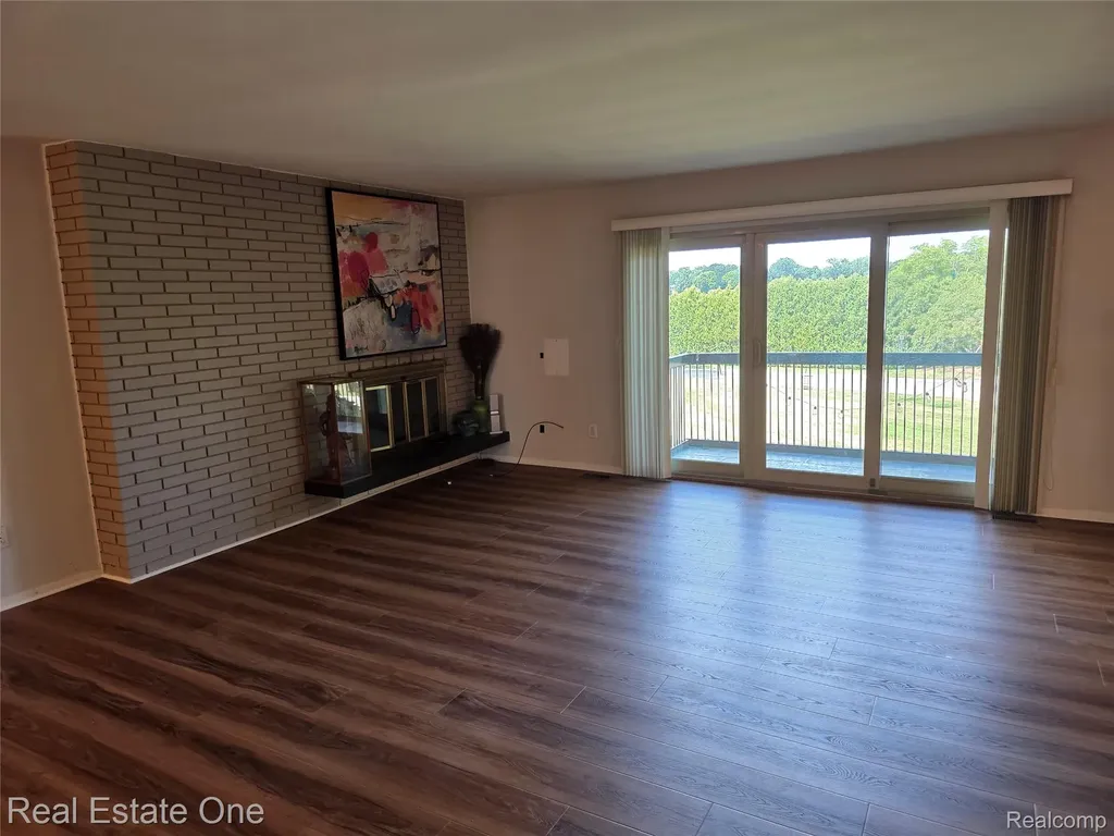 2027 Klingensmith Road Bloomfield Hills City MI 48302