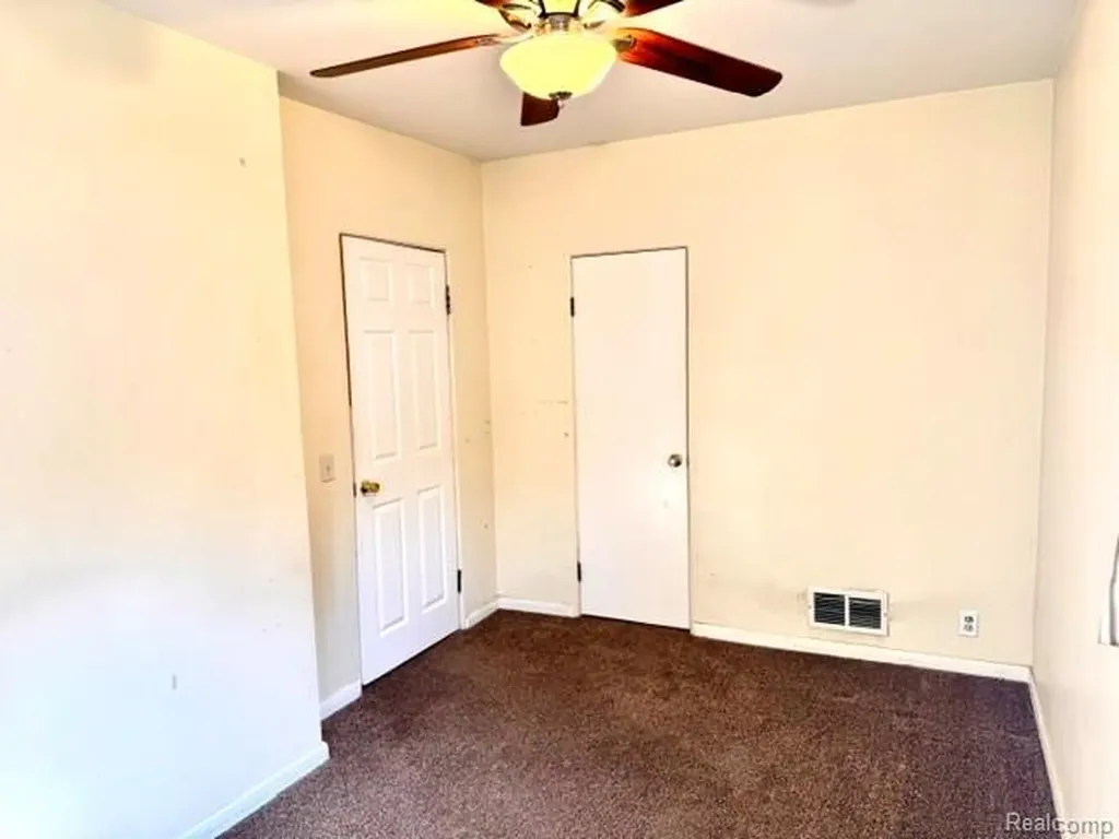 3521 Clairmont Street Flint City MI 48503