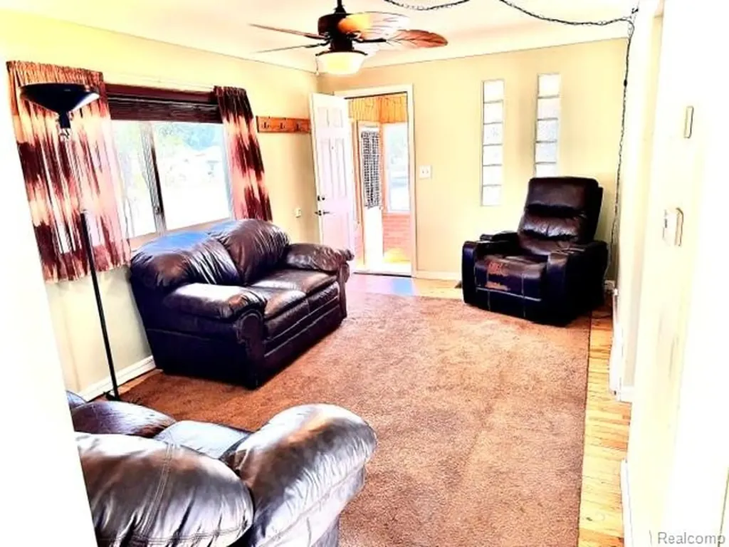 3521 Clairmont Street Flint City MI 48503