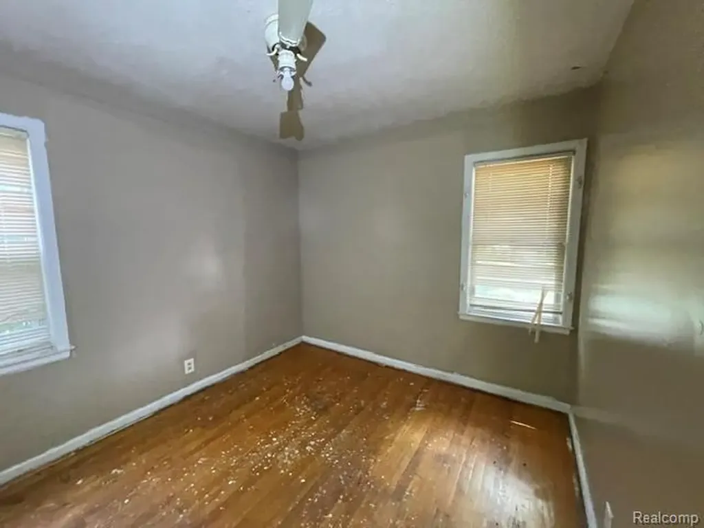 15886 Collingham Drive Detroit City MI 48205
