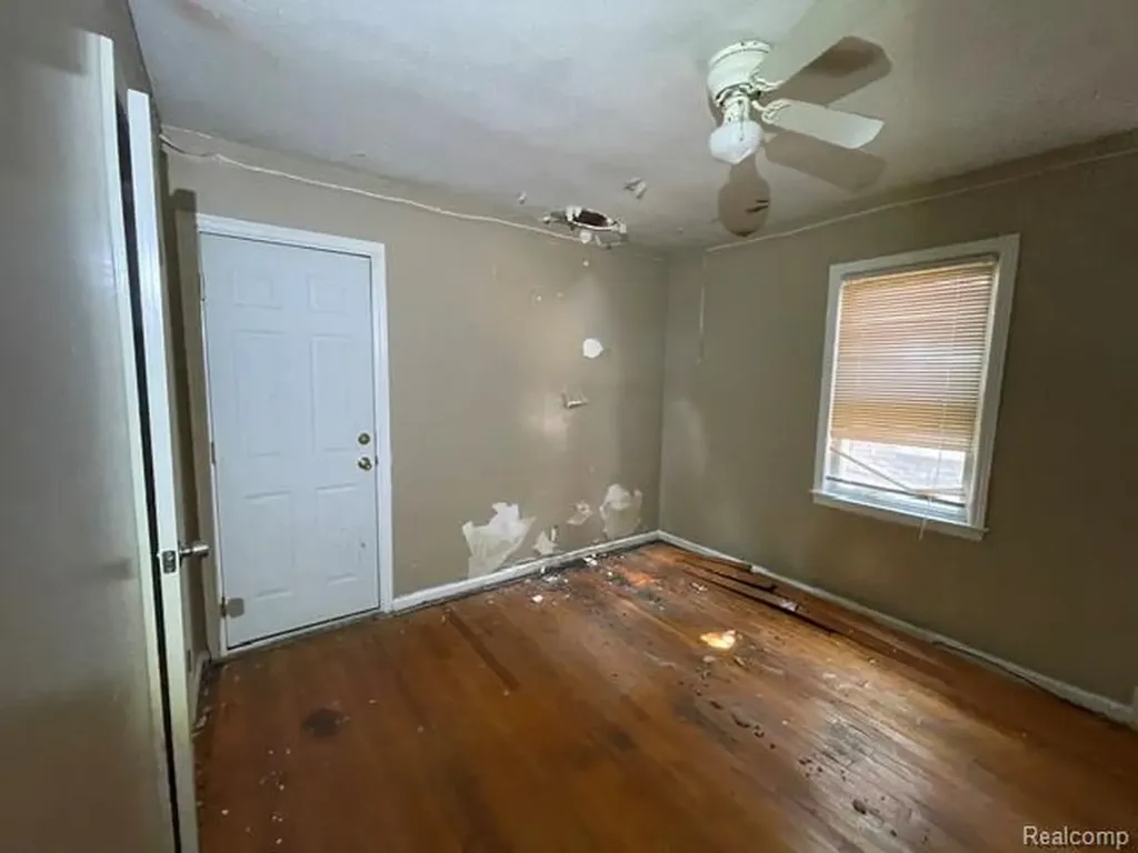 15886 Collingham Drive Detroit City MI 48205