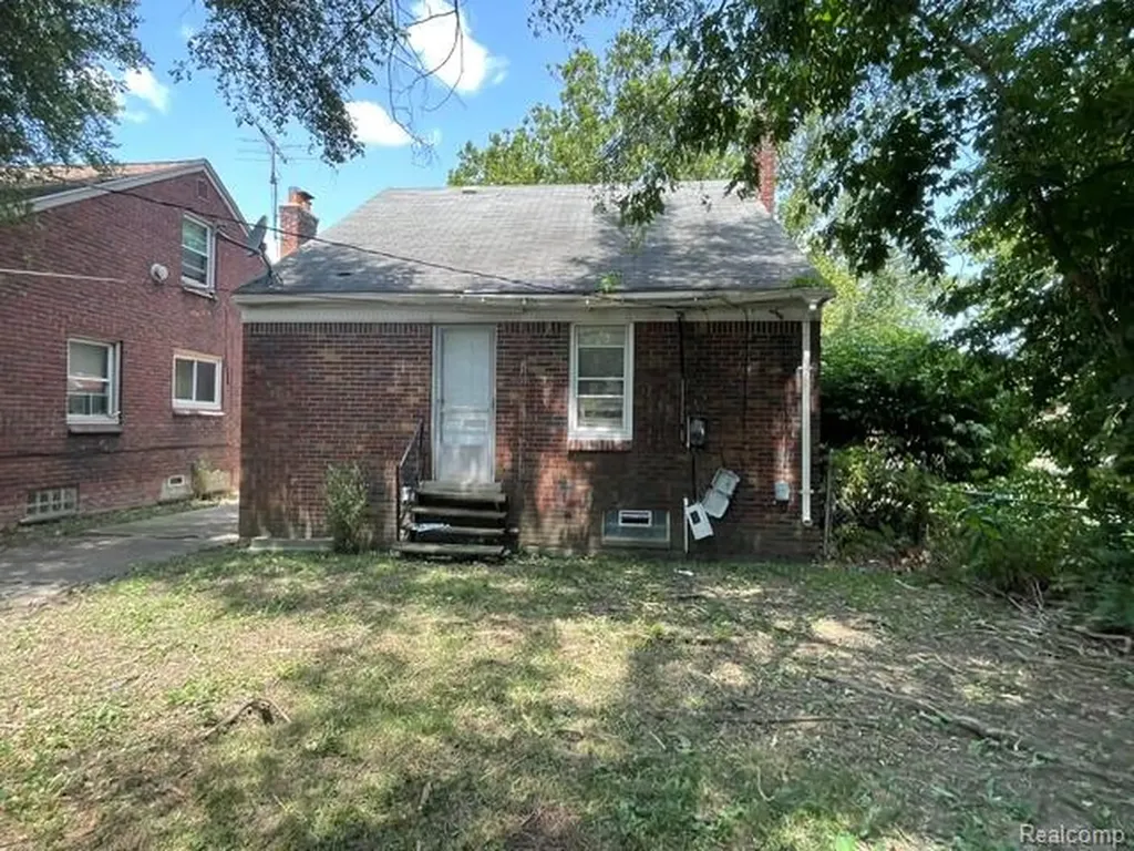 15886 Collingham Drive Detroit City MI 48205